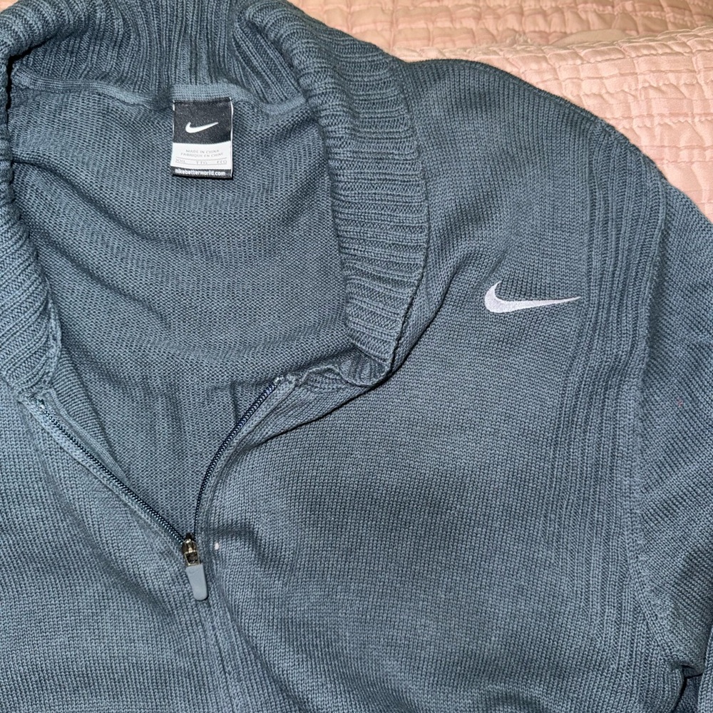 Nike Sweater - Picture 3 of 3